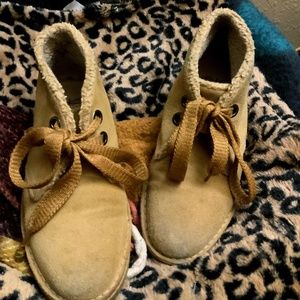 Desert boots